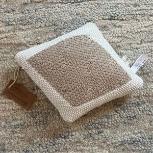 Lorena canals cushion